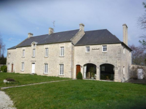 Гостиница Spacious house near the historic town of Bayeux and only 9km from the sea  Во-Сюр-Сёль